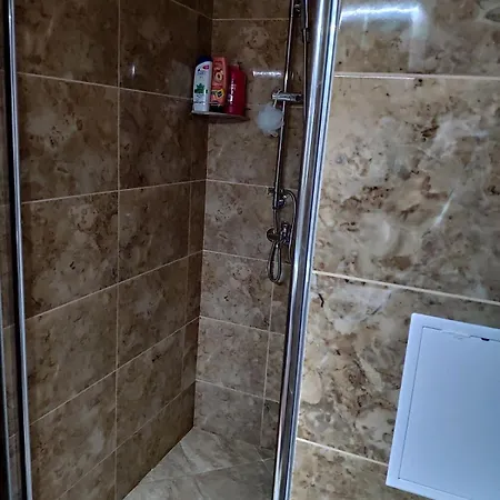 דירה Lazuren Bryag Lux