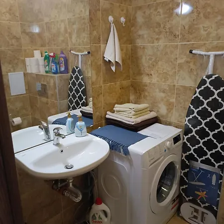 דירה Lazuren Bryag Lux