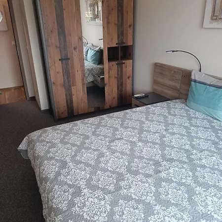Apartment Lazuren Bryag Lux *