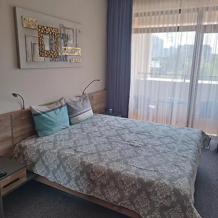 Lazuren Bryag Lux בורגאס