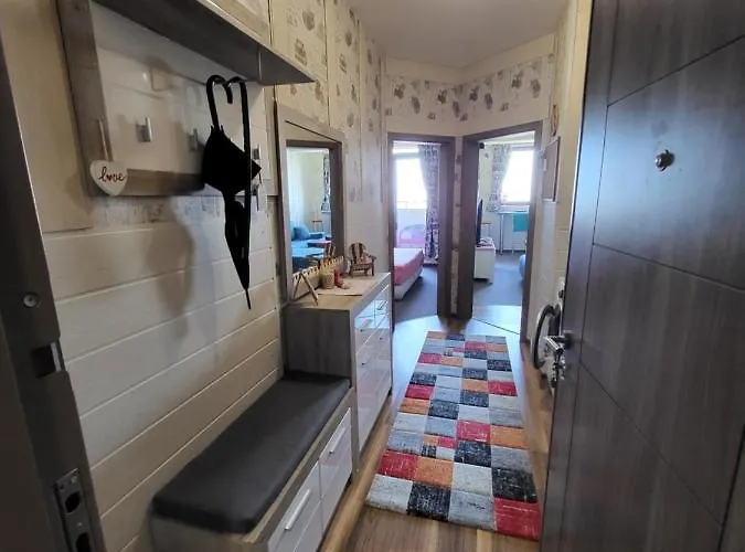 Daire Lazuren Bryag Lux Burgaz