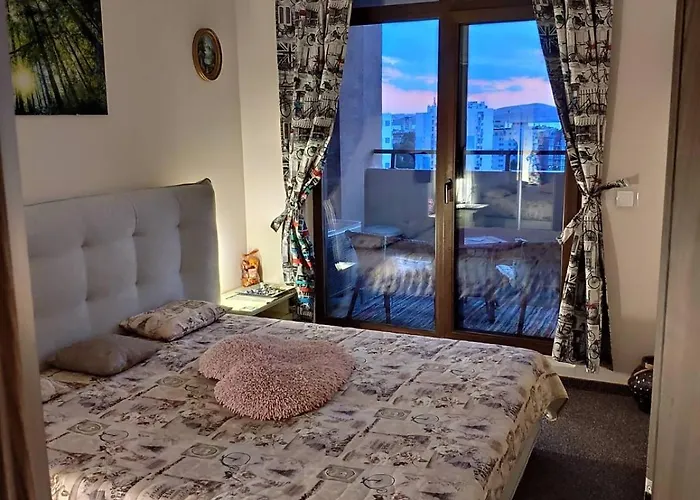 Lazuren Bryag Lux * Burgaz