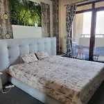 Lazuren Bryag Lux Burgas