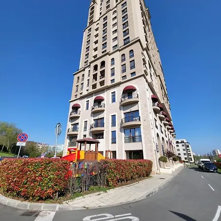 Lazuren Bryag Lux Burgas City