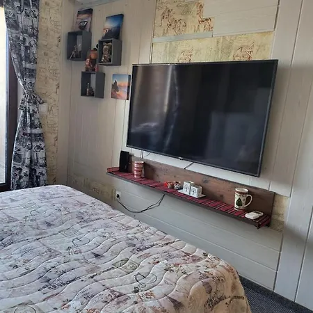 Lazuren Bryag Lux Burgas City