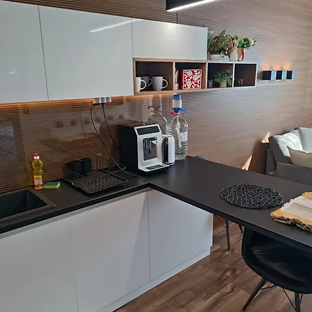 Lazuren Bryag Lux Апартаменты Бургас