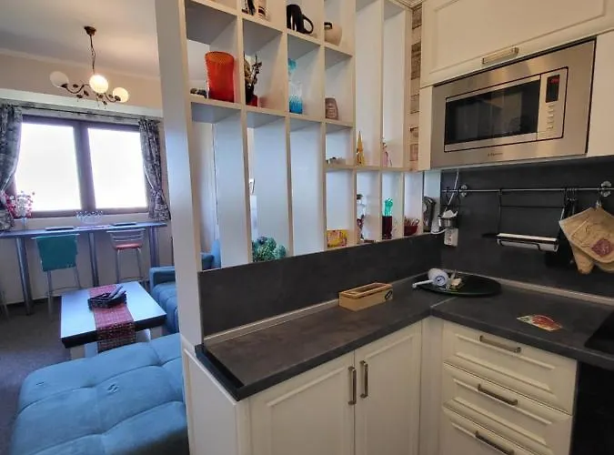 Lazuren Bryag Lux * Burgasz