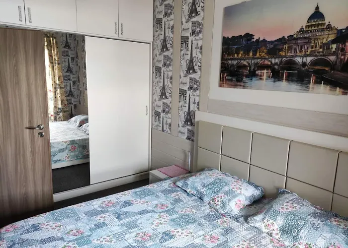 Lazuren Bryag Lux Apartman *