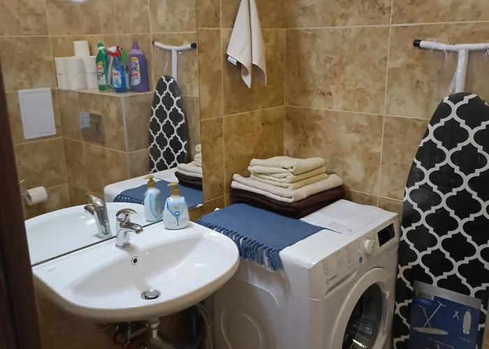 Apartman Lazuren Bryag Lux