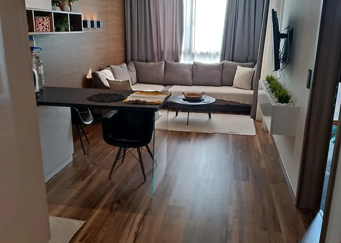 Lazuren Bryag Lux