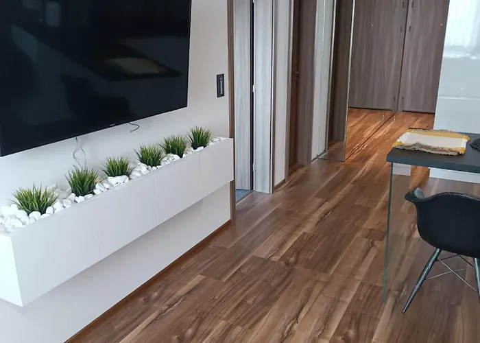 Lazuren Bryag Lux Apartman