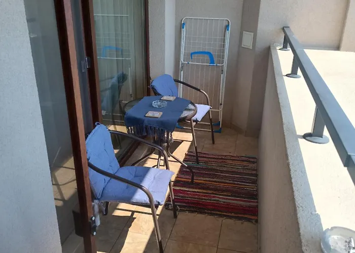 Lazuren Bryag Lux Apartman *