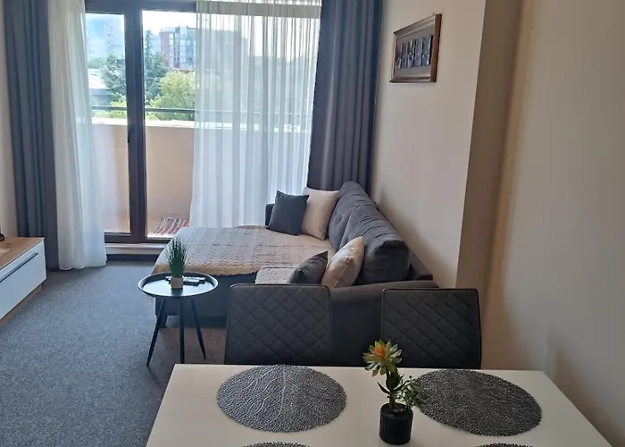 Lazuren Bryag Lux Apartman *